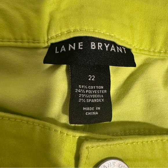 Lane Bryant Plus Size Curvy Fit Sateen Skinny Pants in Neon Yellow/Lime Green 22 - Picture 2 of 15